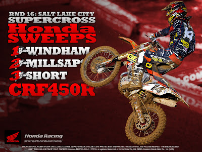 2010 Honda Red Bull Racing Motocross Wallpaper