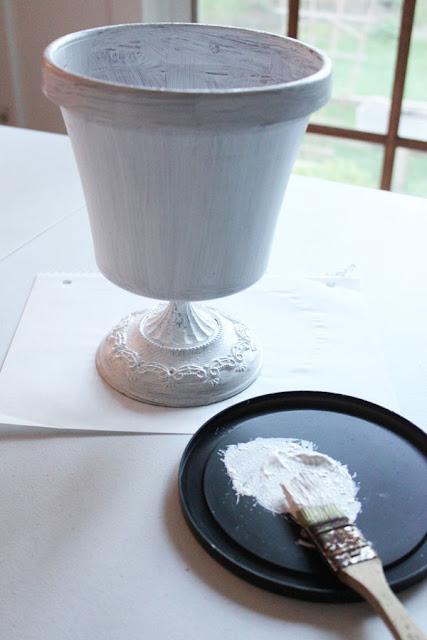 A Simple Flowerpot Makeover Project from Itsy Bits And Pieces Blog