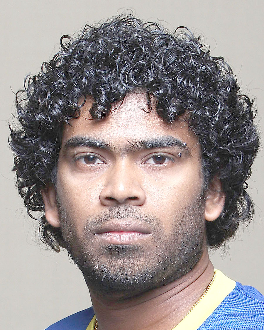 Crazeemen: new _hairstyles of famous world cricketers