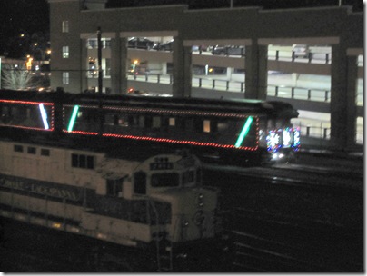 CPRailXMASTrain11-27-10a