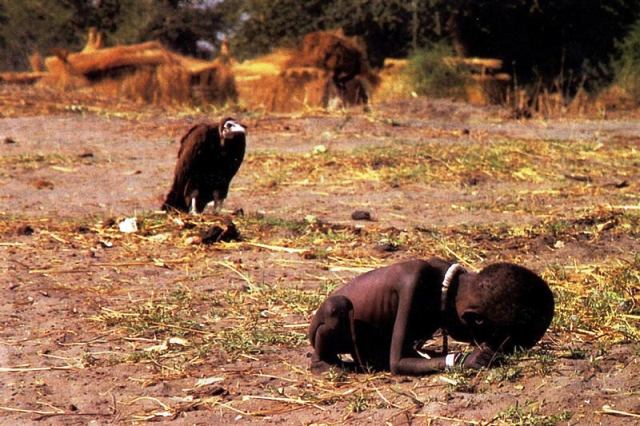 Heart-Breaking Story Behind The Picture Of A Starving Little Girl In Sudan