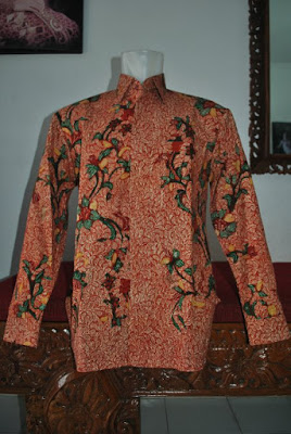 merupakan busana batik khas daerah madura dengan ciri  20+ Model Baju Batik Madura Wanita Modern Terbaru 2018, Super keren!