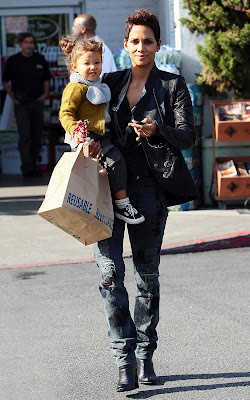 Halle Berry and Kate Winslet's Fantastic Pics