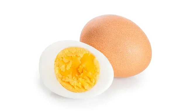 هل البيض يرفع الكوليسترول