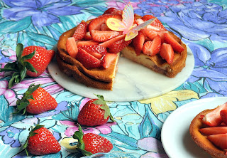 Quarkkuchen mit Erdbeeren