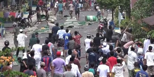 Tersinggung Ucapan Caleg, Tawuran Warga Pecah di Tidore Tersinggung Ucapan Caleg, Tawuran Warga Pecah di Tidore