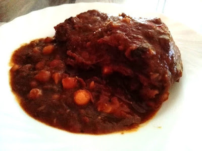 Carrilleras al vino tinto con garbanzos