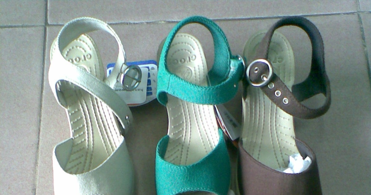 Arina Collection Sandal  Crocs untuk anak  dan dewasa  2 