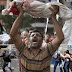 Gaza: Father holds dead baby after 18 days of continous shelling