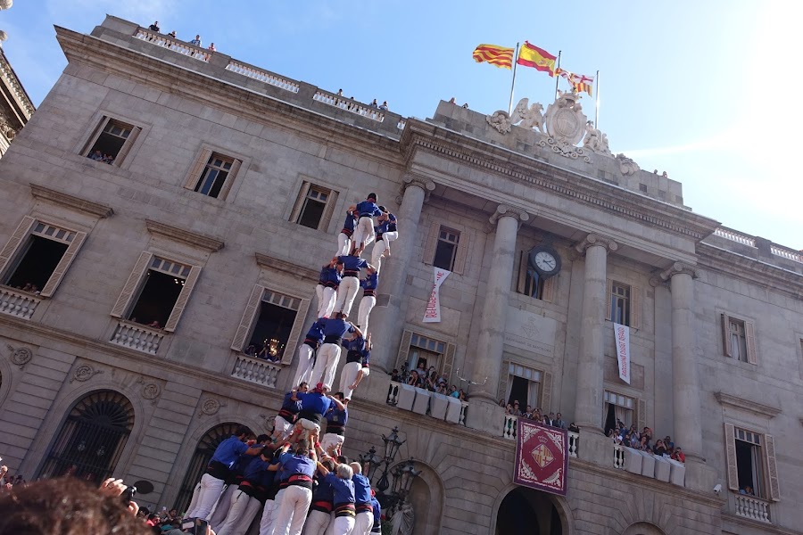 メルセ祭　人間の塔（Diada castellera de les colles locals）