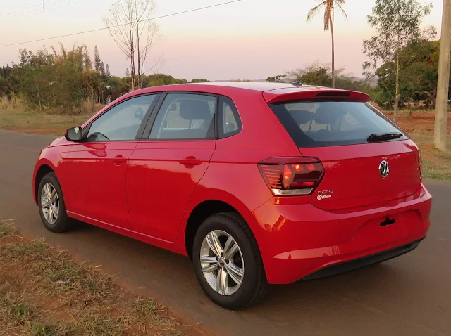 Novo Polo 1.0 MPI 2018 aspirado por R$ 48.500 reais