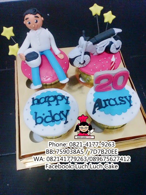 Luch Luch Cake Cupcake Tema Pembalap Sepeda Motor Daerah 