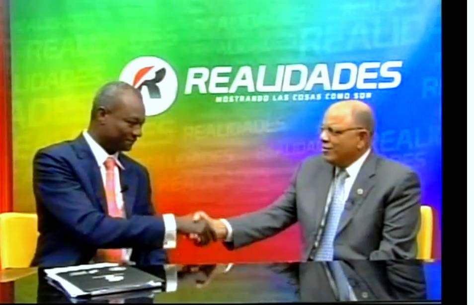  DR. JOSE REYES EN EL PROGRAMA REALIDADES CON CARLOS RODRÍGUEZ