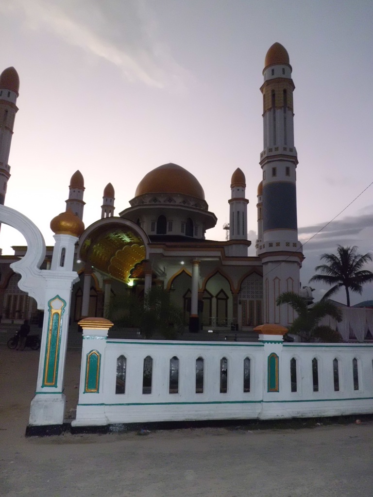 Gambar Masjid Agung Kota senja Kaimana Papua Ardi La 