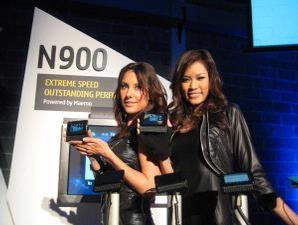 March 2010, the Nokia N900 Sign in Indonesia