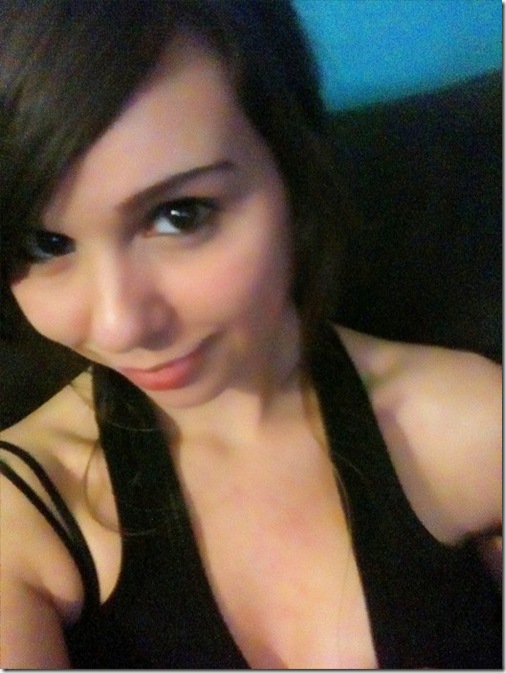 ariel-rebel-hot-iphone-9