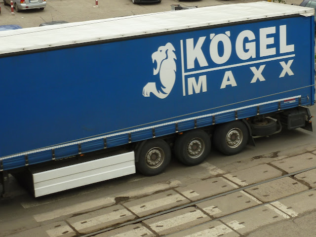 Scania , Scania 164L , Scania 164L V8 480 4x2 Truck White and Blue + Blue KOGEL MAXX Curtain Side Trailer