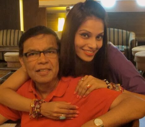 Bollywood Actress Bipasha Basu with Father Hirak Basu | Bollywood Actress Bipasha Basu Family Photos | Real-Life Photos