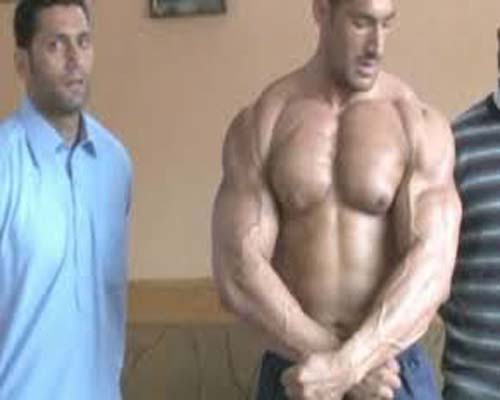 body builder yaseen khan