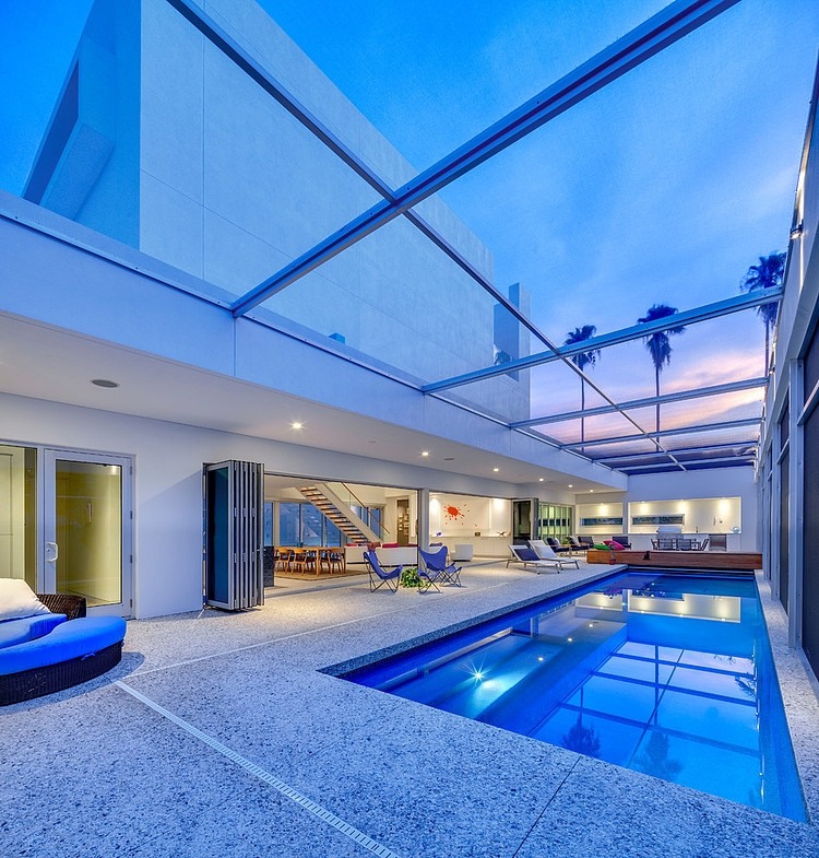 Swimming pool in Spencer House by Guy Peterson from Office for Architecture, Florida