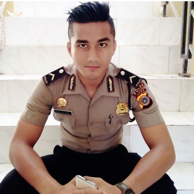 TNI POLRI KECE Foto Foto Polisi yang Keren 