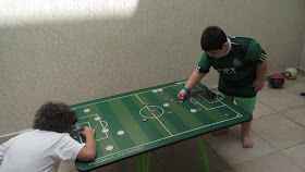 Futebol de Botão com amigo