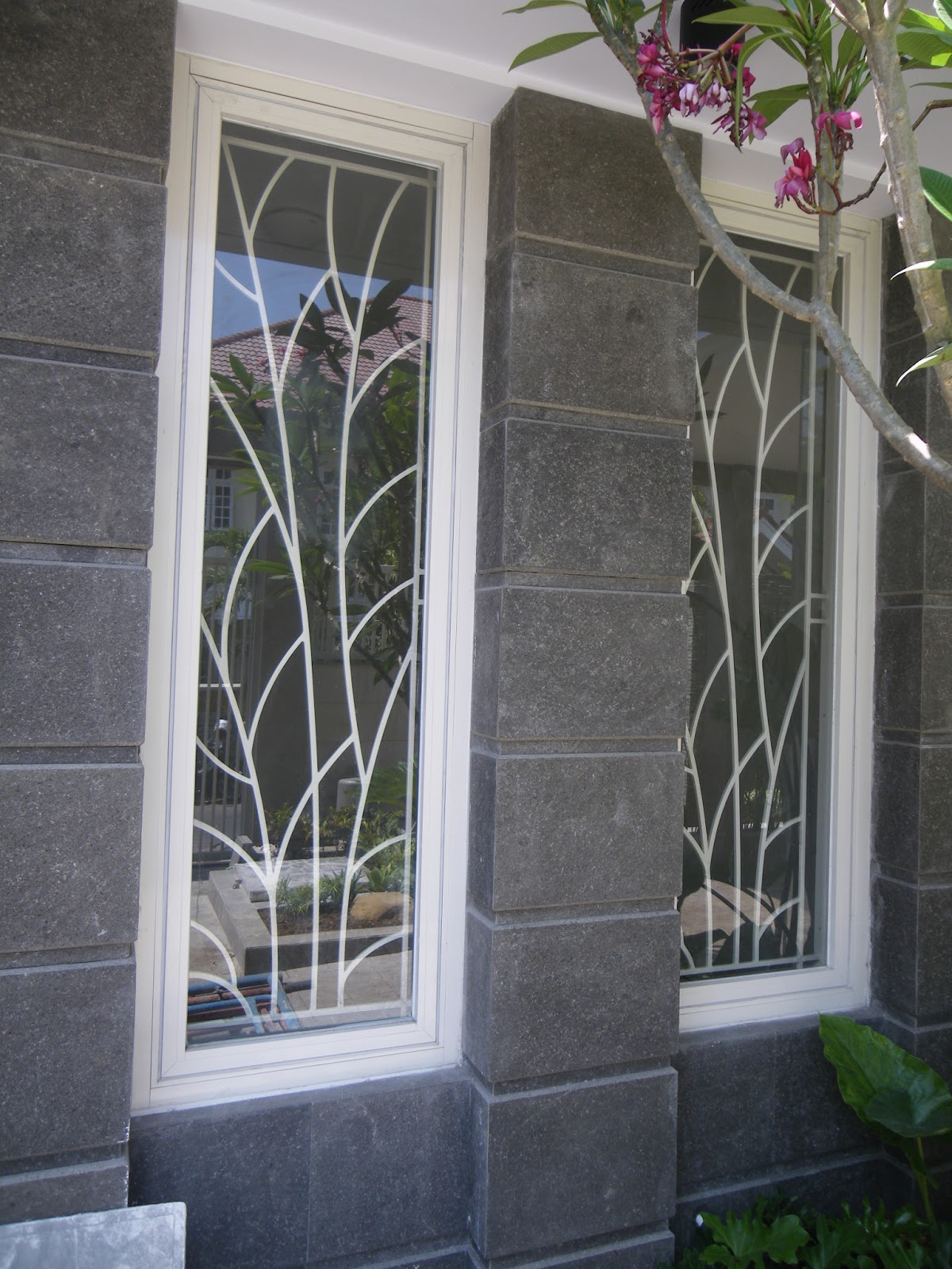 Duta Karya Wrought Iron Marker Teralis  Jendela  Semi 