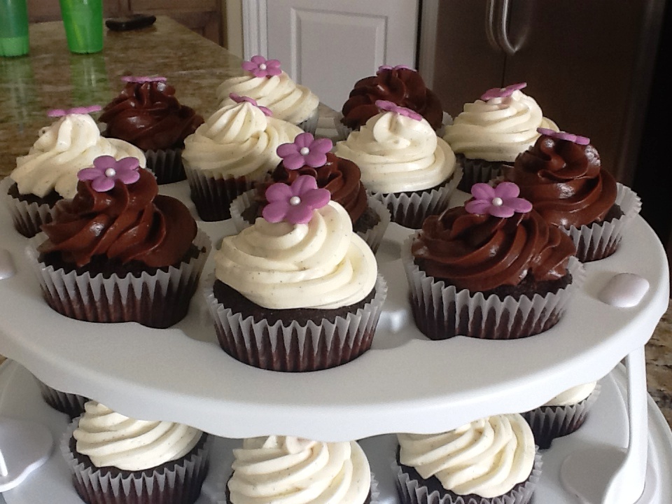 Chocolate Cupcakes With Cherry Pie Filling