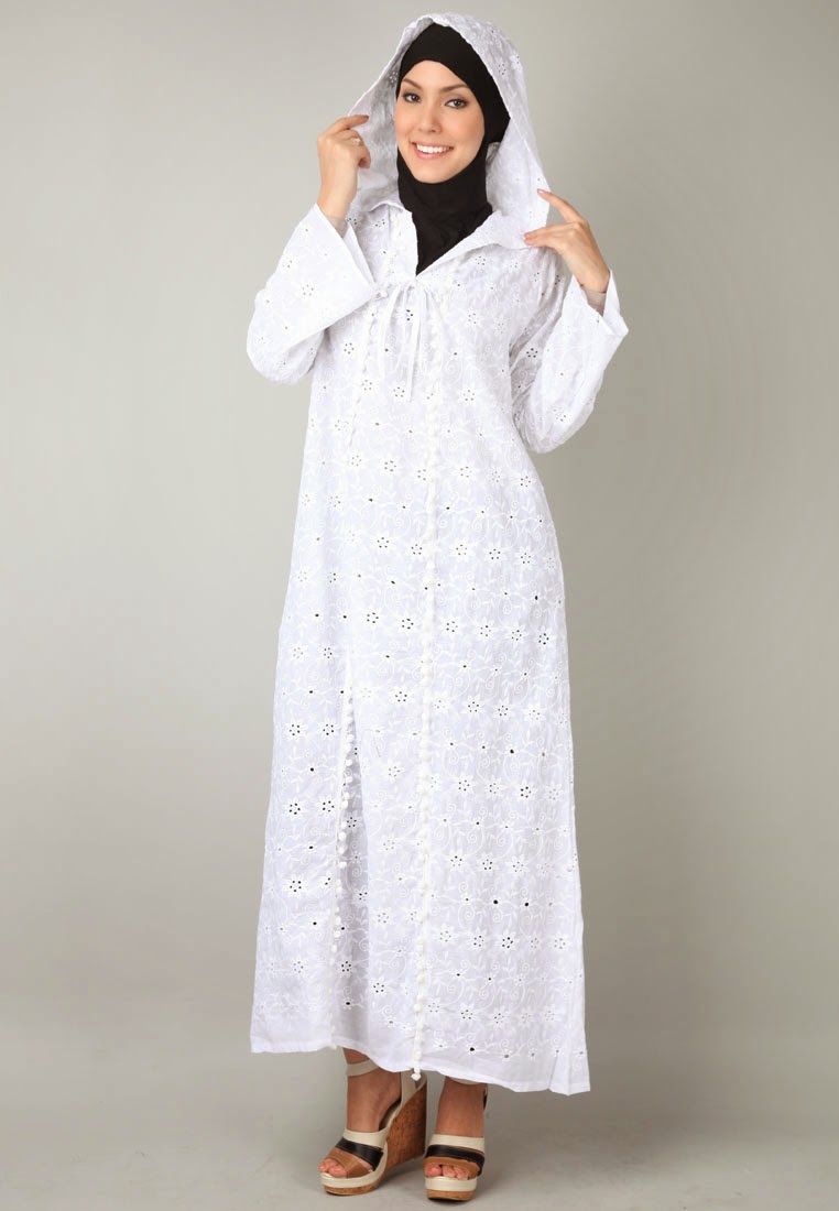 13 Foto Desain Baju Muslim Syahrini Kumpulan Model Baju Muslim