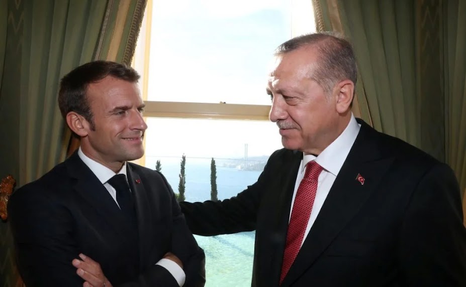 Ο Μακρόν ξέχασε τα όσα έλεγε για τον Ερντογάν και τώρα θέλει διάλογο με την Τουρκία