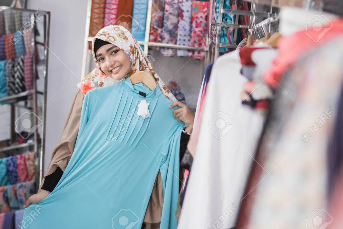 Hukum Membeli Baju Baru Saat Lebaran Idulfitri