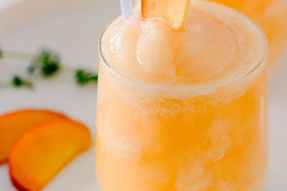   Frozen Peach Bellini Cocktail
