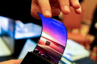 Flexible display Smartphone Exhibition in next month By SAMSUNG