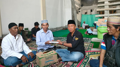 Media Gerakjatim.com Giat Bakti Sosial Kepada Anak Yatim / Piatu Serta Beri Donasi ke Masjid Direnovasi