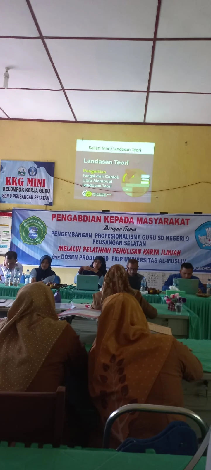 Kembangkan Profesionalisme Guru, Dosen PGSD Umuslim Gelar Pengabdian Kepada Masyarakat di SDN 9 Peusangan Selatan