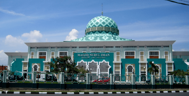 Kakanwil Kemenag Sumbar, H. Hendri Tinjau Pengerjaan Venue MTQ Masjid Nurul Iman Padang