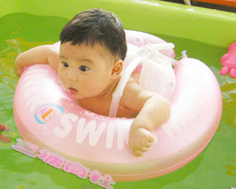 Ikka Baby & Kids: Berenang Yukk!!!