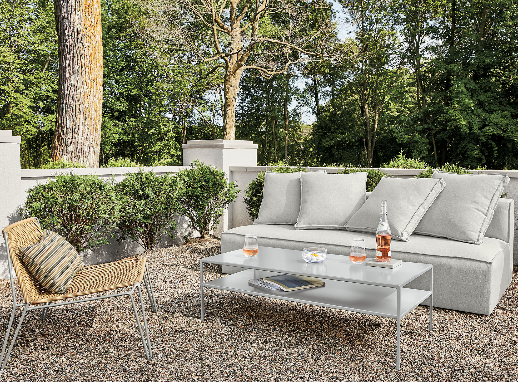 modern contemporary garden furniture