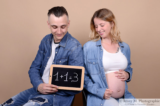 photo futurs parents attendant bébé 1+1