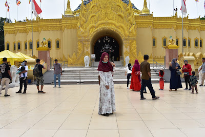 Pagoda Lumbini Berastagi