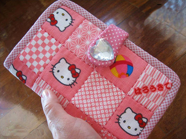  Pink Hello Kitty Wallet / Clutch. Step by step photo DIY tutorial.