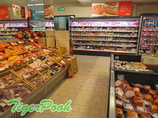 ドイツのスーパーマーケット（全部肉製品）