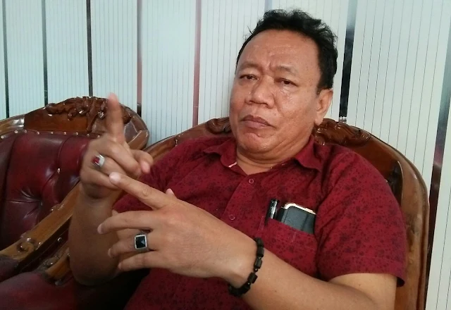 Ketua Fraksi Perjuangan Bangsa DPRD Kota Padang,  Wismar Panjaitan,  S. Pd, M. Pd. 