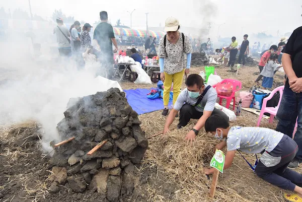 福興鄉黃金地瓜節 千人窯烤地瓜