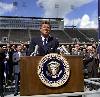 Başkan John F. Kennedy, 12 Eylül 1962'de Rice Üniversitesi'nde konuşurken