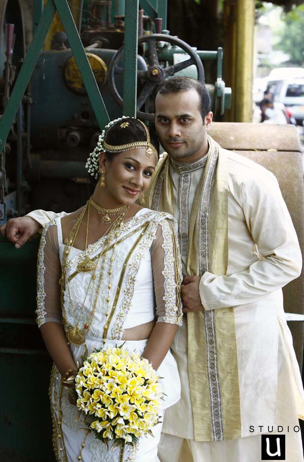 Goalpostlk wedding  dress  in sri  lanka 