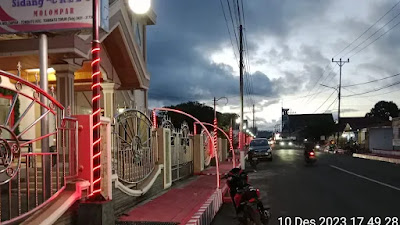 50 Titik Lampu Hiasi Ruas Jalan Desa Molompar Dua Selatan