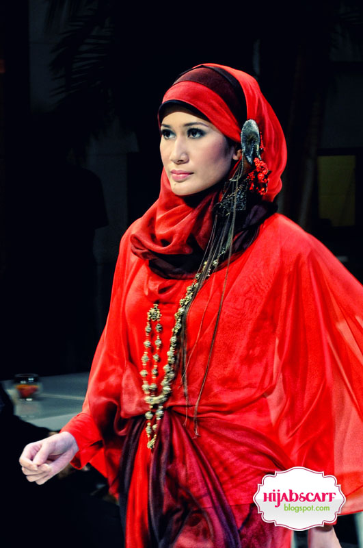 Indonesia Islamic Fashion Fair 2010 - Hijab Scarf