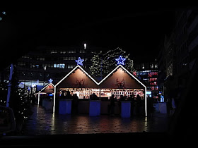 http://www.rp-online.de/nrw/staedte/duesseldorf/polizei-zeigt-mehr-praesenz-auf-dem-weihnachtsmarkt-aid-1.5570816