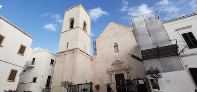 Polignano a Mare, Plaza de Vittorio Emanuele II, Iglesia de Santa Maria Assunta in Cielo.